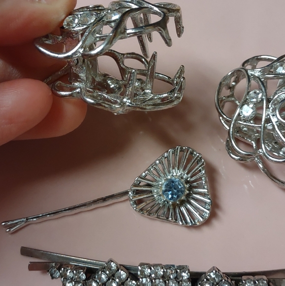 1950's Vintage Hair Pins and Hair Claws - Picture 4 of 11